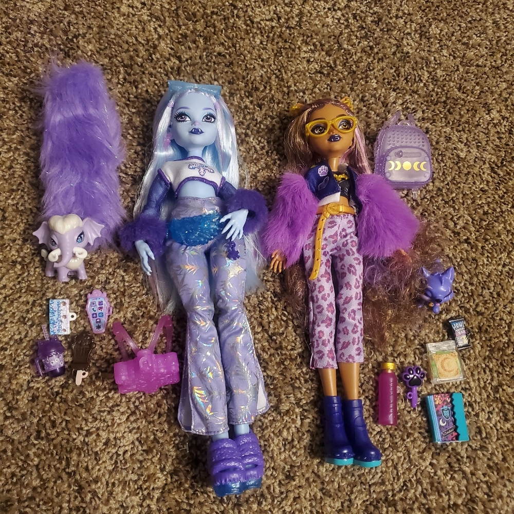 Abbey & Clawdeen Monster High Dolls